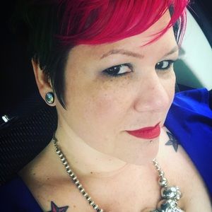 Meet your Posher, Erica